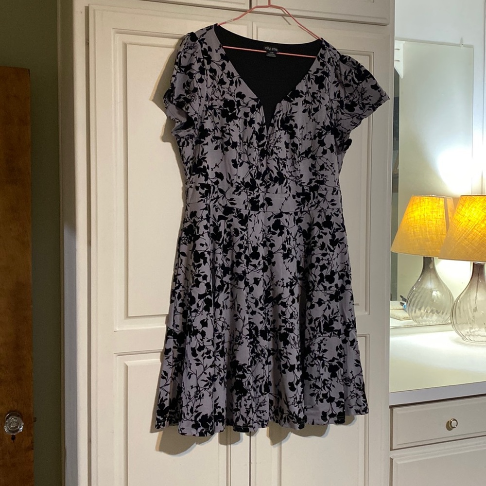 Structured purple dress - Picture 1 of 4